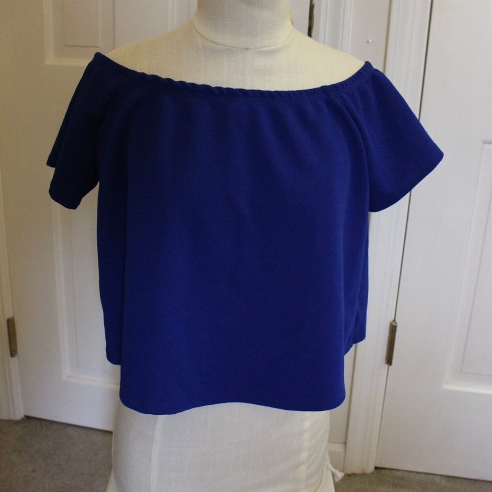 Off the shoulder Royal Blue Crop Top